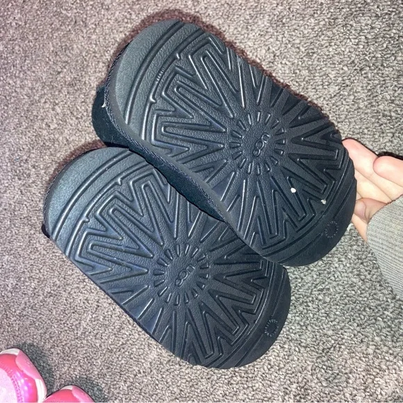 UGG jona toddler girls Black Boots - Picture 6 of 7